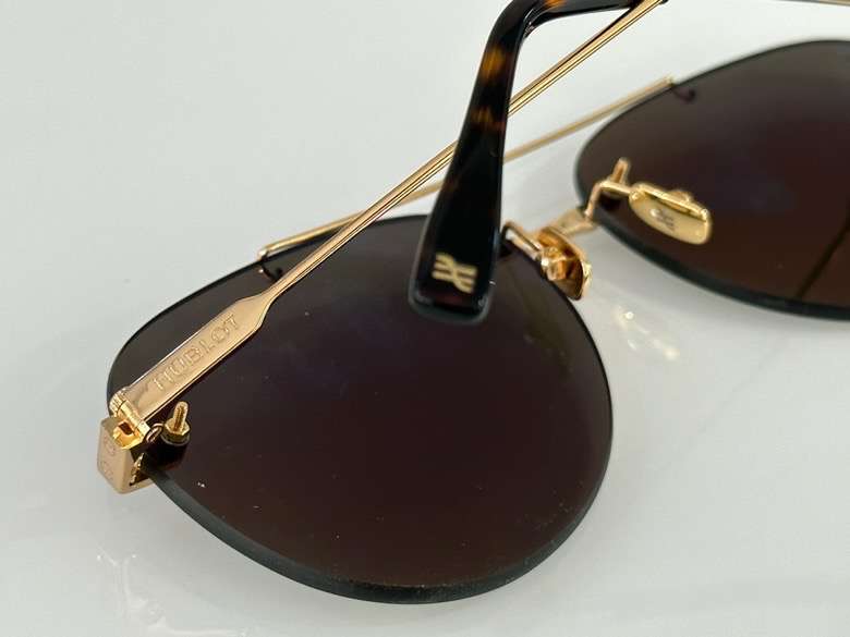 Picture of Hublot Sunglasses _SKUfw49838615fw